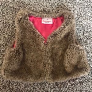 Hanna anderson faux fur vest